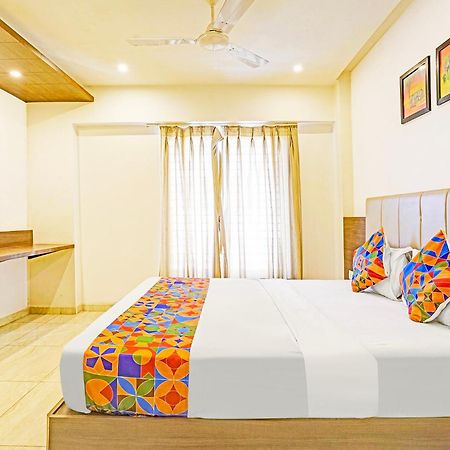 Fabhotel Prime Sky Light Vadodara Exterior foto